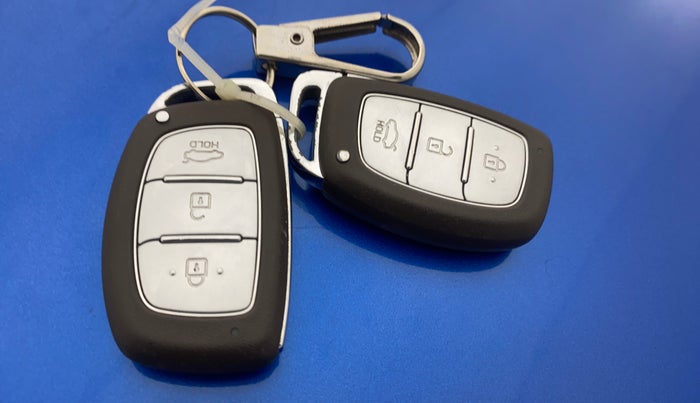 2019 Hyundai Grand i10 ASTA 1.2 KAPPA VTVT, Petrol, Manual, 35,158 km, Key Close Up