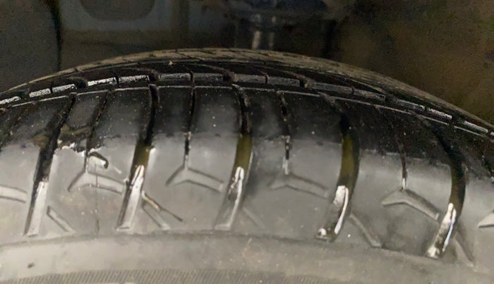 2019 Hyundai Grand i10 ASTA 1.2 KAPPA VTVT, Petrol, Manual, 35,158 km, Left Front Tyre Tread