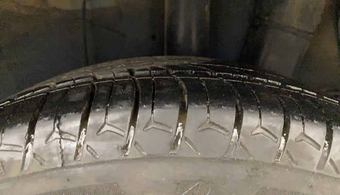 2019 Hyundai Grand i10 ASTA 1.2 KAPPA VTVT, Petrol, Manual, 35,158 km, Left Rear Tyre Tread