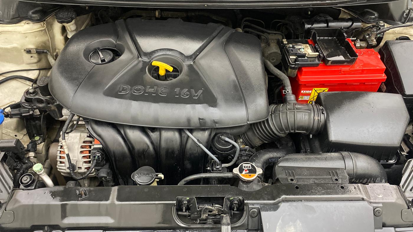 2013 Hyundai New Elantra 1.8 SX MT VTVT, Petrol, Manual, 88,898 km, Engine View