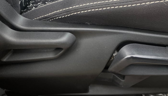 2021 Tata Tiago XZA PLUS PETROL, Petrol, Automatic, 32,528 km, Driver Side Adjustment Panel