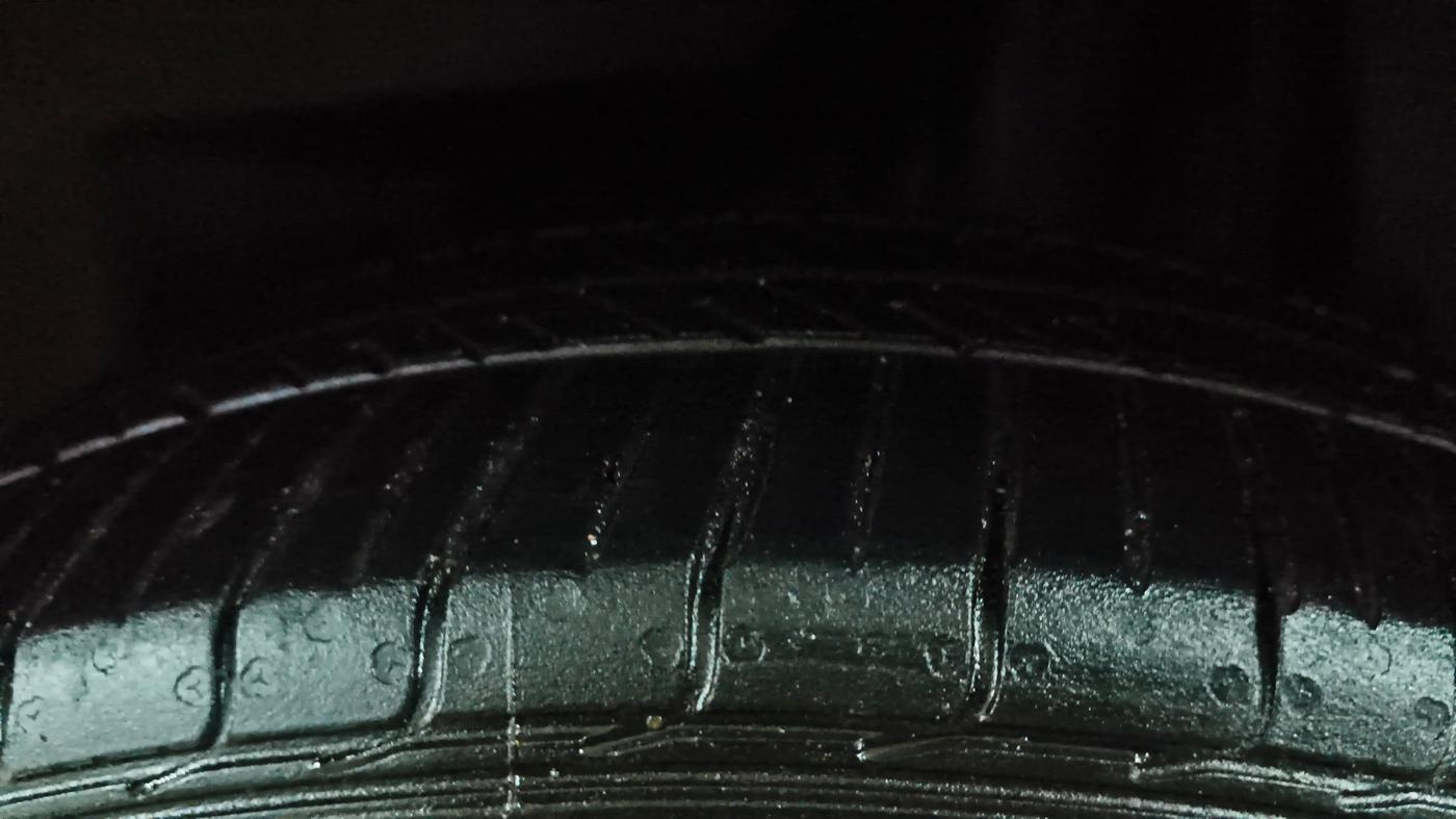 2024 Maruti Swift ZXi Plus, Petrol, Manual, 45,231 km, Left Rear Tyre Tread
