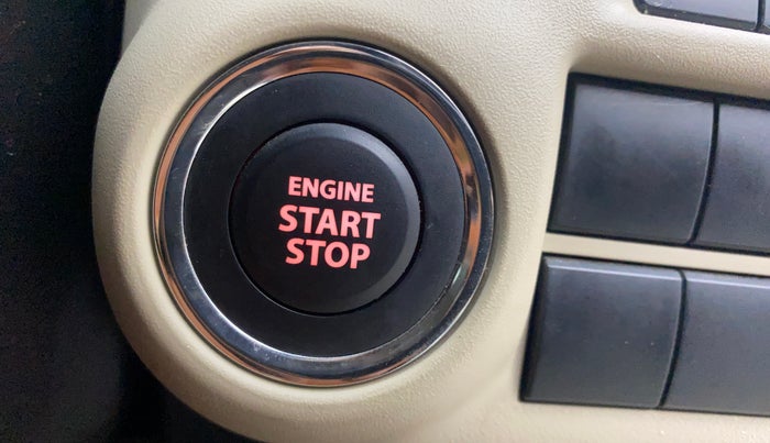 2023 Toyota Glanza V AMT, Petrol, Automatic, 29,377 km, Keyless Start/ Stop Button