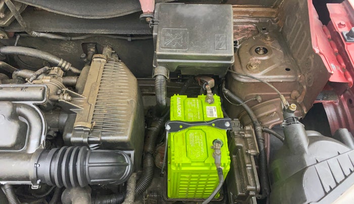 2017 Renault Kwid RXT 1.0 AMT, Petrol, Automatic, 67,812 km, Engine View - Left