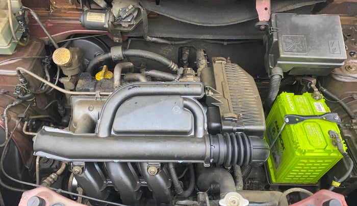 2017 Renault Kwid RXT 1.0 AMT, Petrol, Automatic, 67,812 km, Engine View