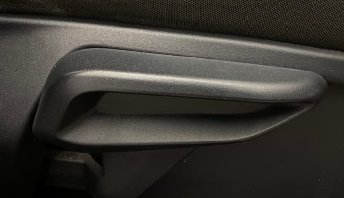 2020 Tata Tiago XZA PLUS PETROL, Petrol, Automatic, 64,549 km, Driver Side Adjustment Panel