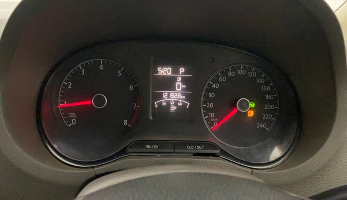 2016 Volkswagen Vento HIGHLINE PETROL AT, Petrol, Automatic, 1,21,926 km, Odometer Image