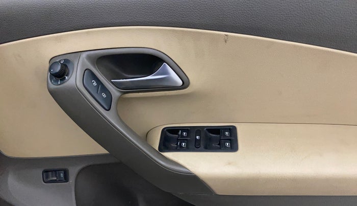 2016 Volkswagen Vento HIGHLINE PETROL AT, Petrol, Automatic, 1,21,926 km, Driver Side Door Panels Control