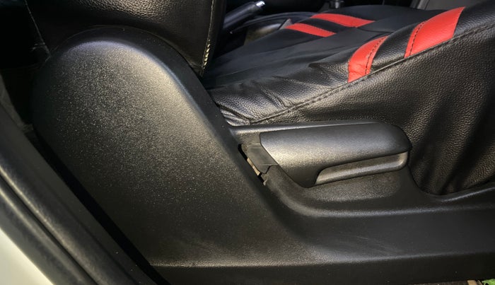 2015 Maruti Swift VXI, Petrol, Manual, 1,15,730 km, Driver Side Adjustment Panel