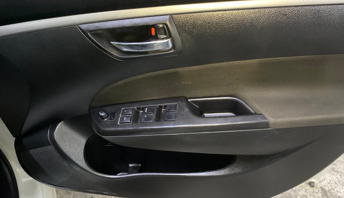 2015 Maruti Swift VXI, Petrol, Manual, 1,15,730 km, Driver Side Door Panels Control