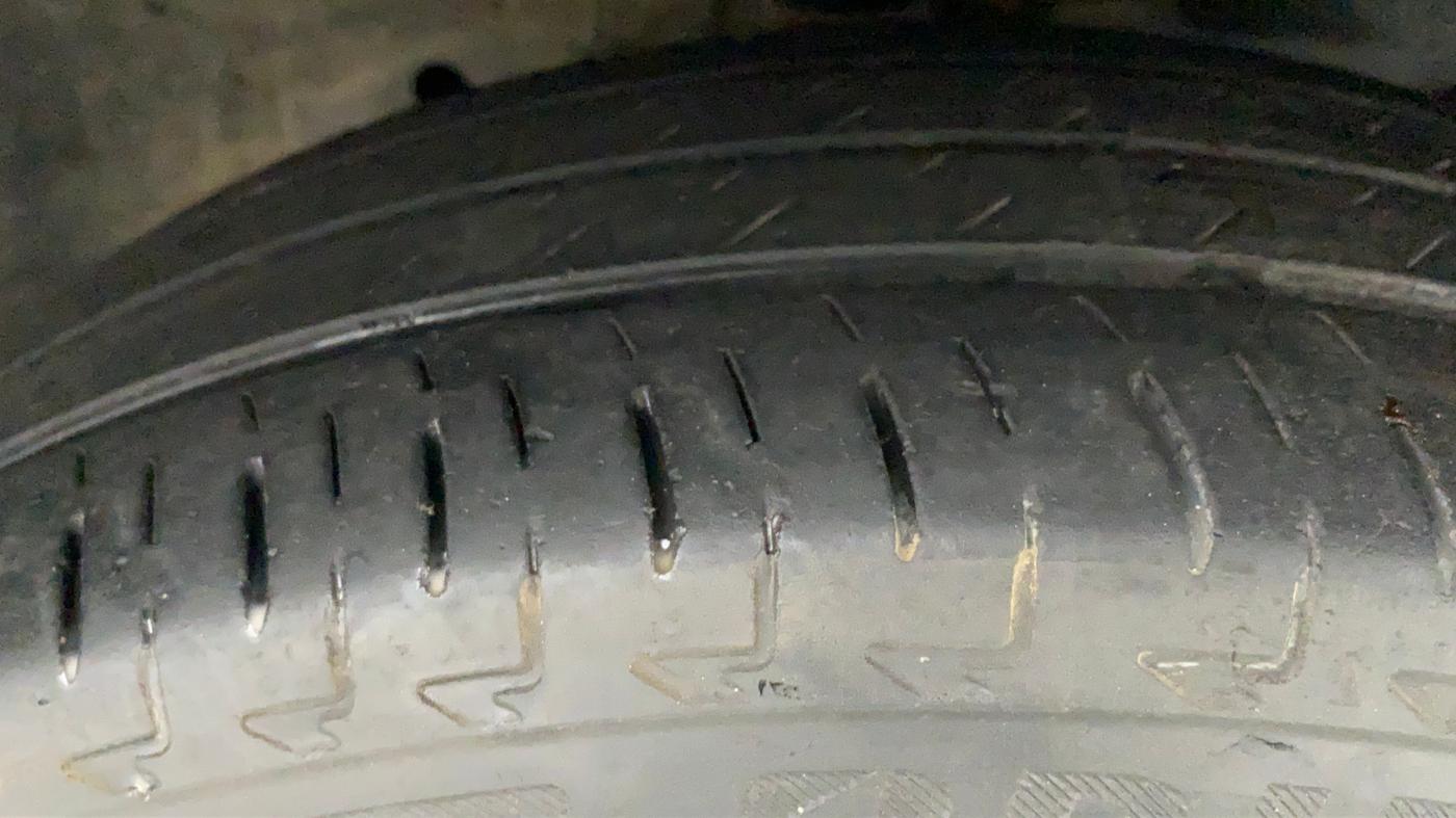 2019 Honda Amaze 1.5L I-DTEC VX CVT, Diesel, Automatic, 34,706 km, Right Front Tyre Tread