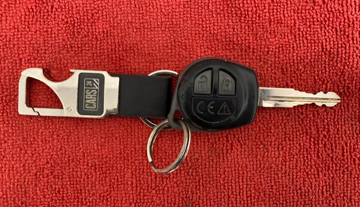 2018 Maruti Ciaz DELTA 1.5 SHVS VVT MT, Petrol, Manual, 39,325 km, Key Close Up