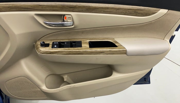 2018 Maruti Ciaz DELTA 1.5 SHVS VVT MT, Petrol, Manual, 39,325 km, Driver Side Door Panels Control
