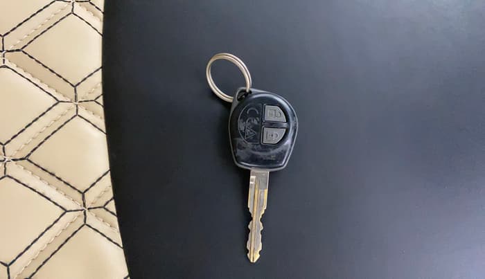 2018 Maruti Ciaz DELTA DIESEL 1.3, Diesel, Manual, 98,833 km, Key Close Up