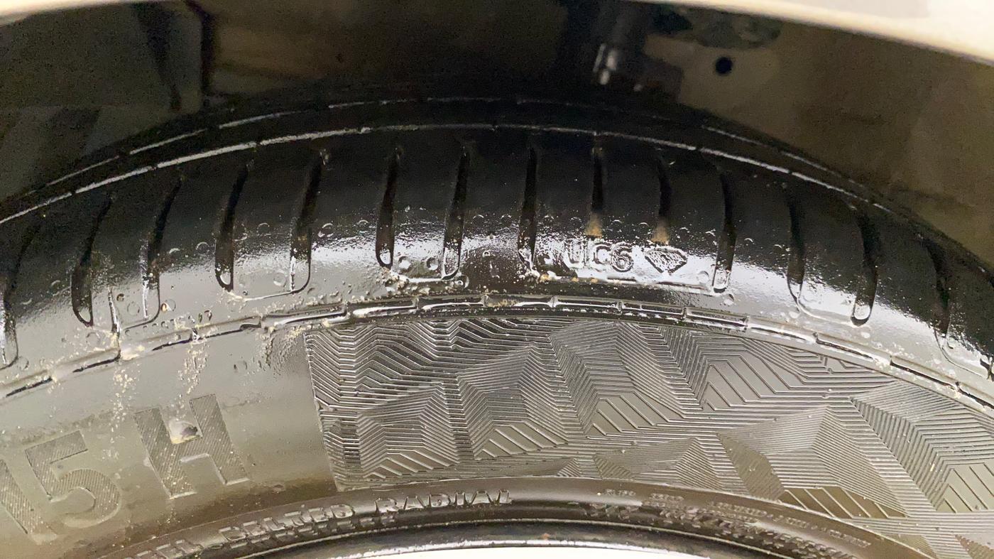 2018 Maruti Ciaz DELTA DIESEL 1.3, Diesel, Manual, 98,833 km, Left Front Tyre Tread