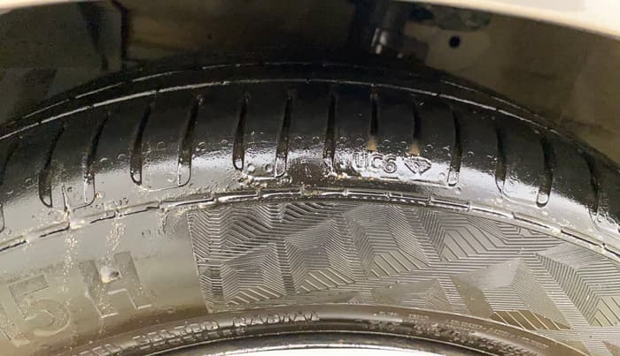 2018 Maruti Ciaz DELTA DIESEL 1.3, Diesel, Manual, 98,833 km, Left Front Tyre Tread