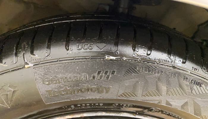 2018 Maruti Ciaz DELTA DIESEL 1.3, Diesel, Manual, 98,833 km, Right Front Tyre Tread