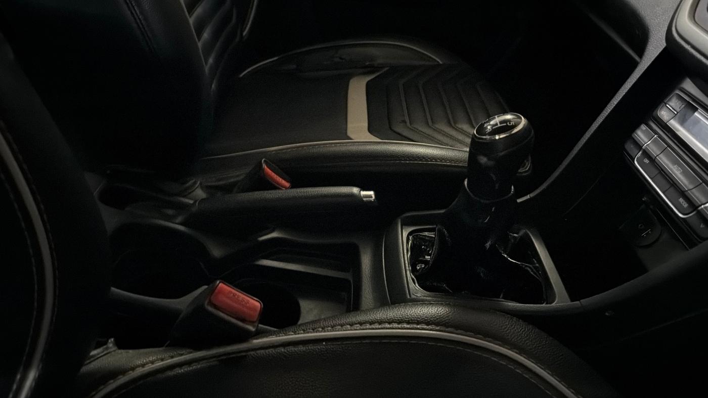 2021 Maruti Vitara Brezza VXI, Petrol, Manual, 1,13,698 km, Gear Lever