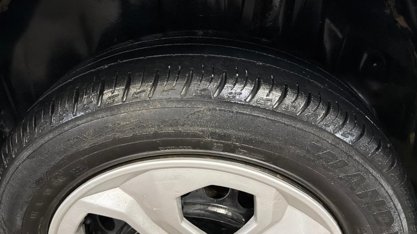 2021 Maruti Vitara Brezza VXI, Petrol, Manual, 1,13,698 km, Left Rear Tyre Tread