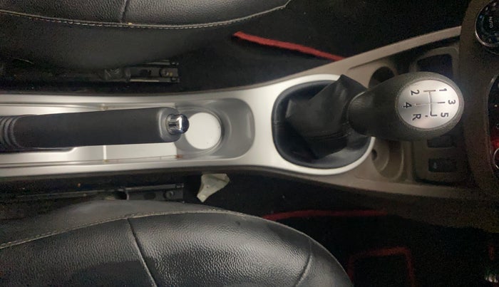 2016 Renault Duster 85 PS RXZ DIESEL, Diesel, Manual, 97,900 km, Gear Lever