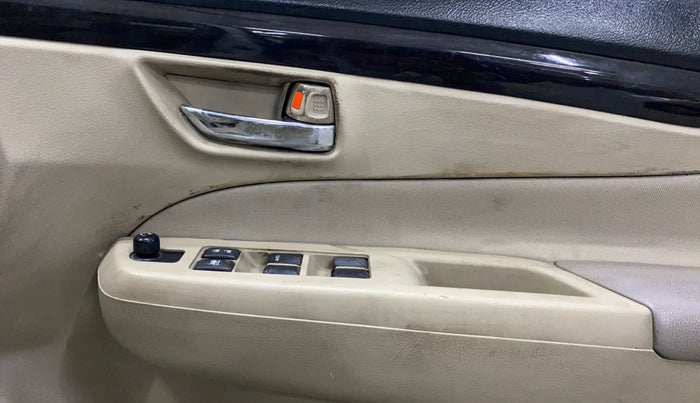 2017 Maruti Ciaz VXI+, Petrol, Manual, 88,397 km, Driver Side Door Panels Control
