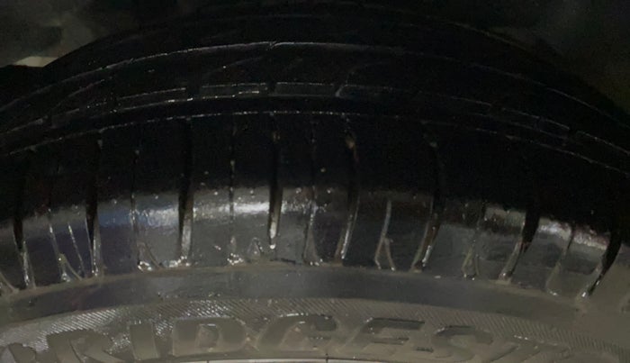 2017 Maruti Ciaz VXI+, Petrol, Manual, 88,397 km, Right Rear Tyre Tread