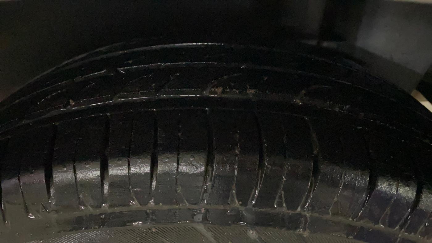 2017 Maruti Ciaz VXI+, Petrol, Manual, 88,308 km, Left Rear Tyre Tread