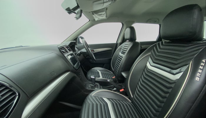 2018 Maruti Vitara Brezza ZDI + AMT, Diesel, Automatic, 42,066 km, Right Side Front Door Cabin