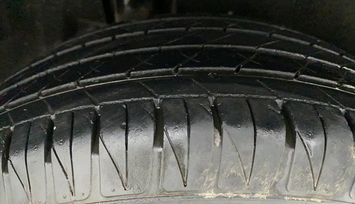 2018 Maruti Vitara Brezza ZDI + AMT, Diesel, Automatic, 42,066 km, Right Rear Tyre Tread