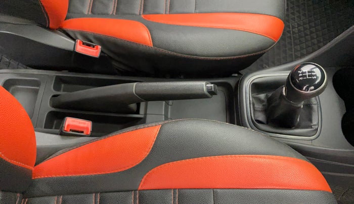 2018 Volkswagen Polo TRENDLINE 1.0L, Petrol, Manual, 53,814 km, Gear Lever