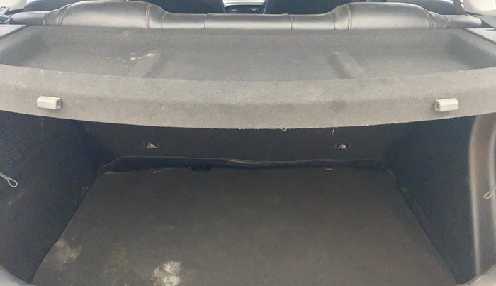 2022 Hyundai NEW I20 ASTA 1.2 MT, Petrol, Manual, 26,568 km, Boot Inside