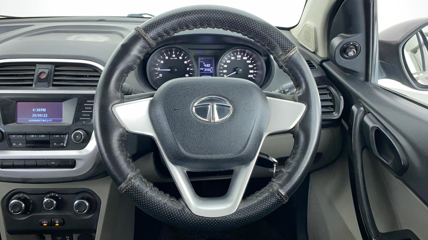2016 Tata Tiago XT 1.2 REVOTRON, Petrol, Manual, 54,433 km, Steering Wheel Close Up