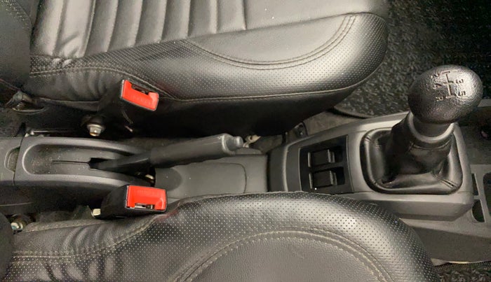 2018 Maruti Alto 800 LXI, Petrol, Manual, 45,398 km, Gear Lever