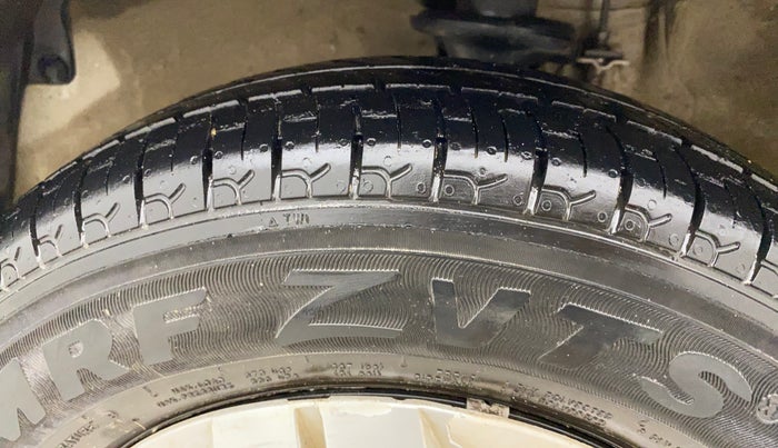 2018 Maruti Alto 800 LXI, Petrol, Manual, 45,398 km, Left Front Tyre Tread