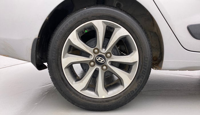 2017 Hyundai Xcent SX 1.2 (O), Petrol, Manual, 24,251 km, Right Rear Wheel