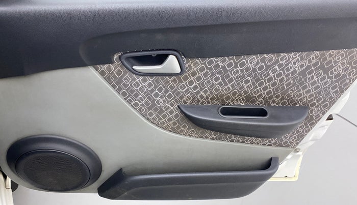 2017 Maruti Alto 800 VXI (O), Petrol, Manual, 61,638 km, Driver Side Door Panels Control