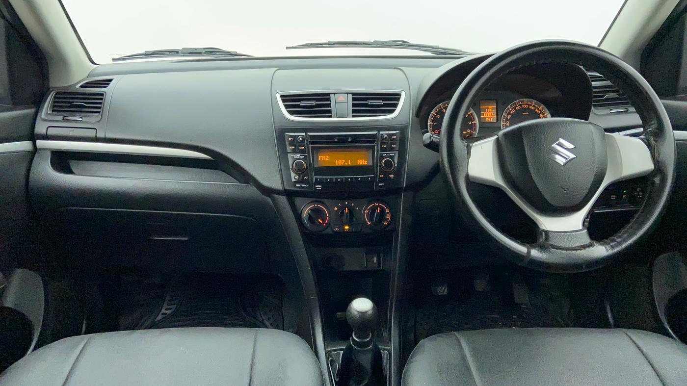 2015 Maruti Swift VXI D, Petrol, Manual, 62,944 km, Dashboard