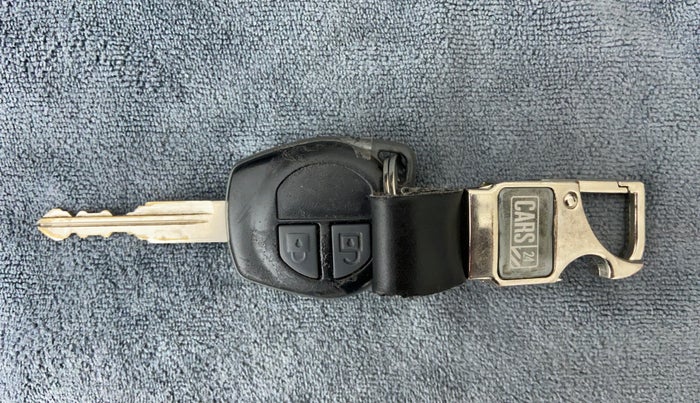 2015 Maruti Swift VXI D, Petrol, Manual, 62,944 km, Key Close Up