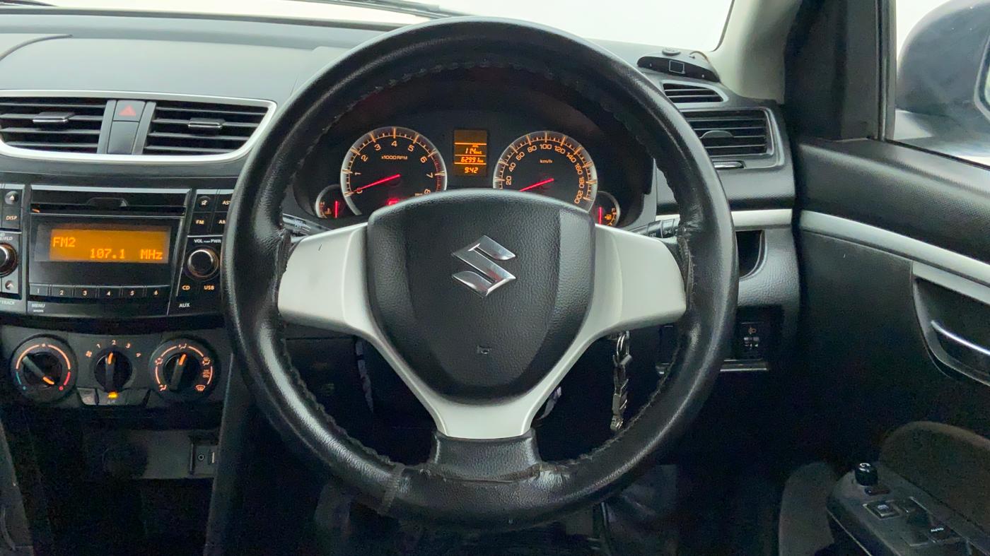2015 Maruti Swift VXI D, Petrol, Manual, 62,944 km, Steering Wheel Close Up