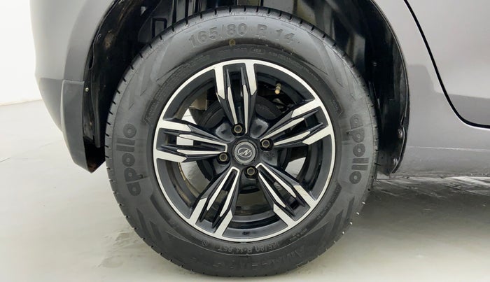2015 Maruti Swift VXI D, Petrol, Manual, 62,944 km, Right Rear Wheel