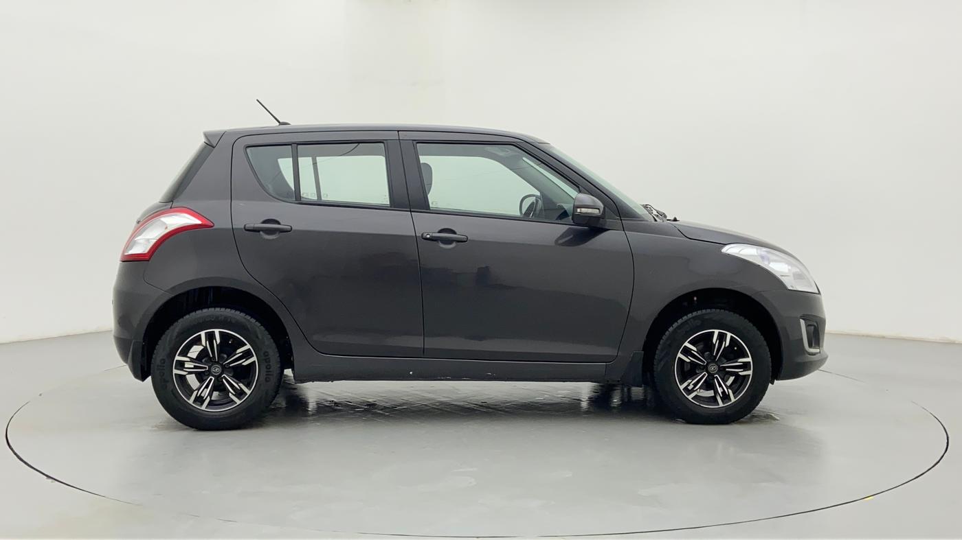 2015 Maruti Swift VXI D, Petrol, Manual, 62,944 km, Right Side