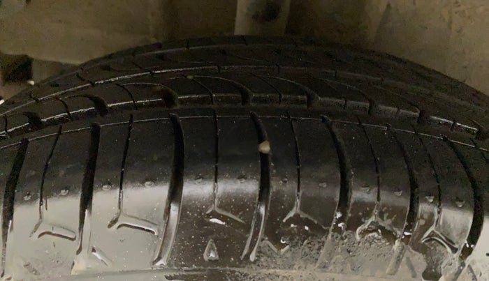 2018 Tata Tiago XT PETROL, Petrol, Manual, 1,04,196 km, Right Rear Tyre Tread