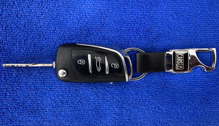2018 Datsun Go T, Petrol, Manual, 69,075 km, Key Close Up