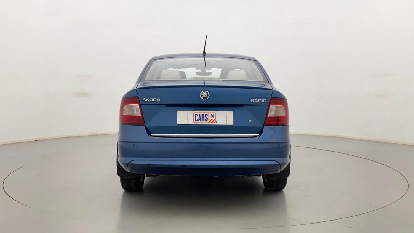 2017 Skoda Rapid 1.6 MPI STYLE AT, Petrol, Automatic, 63,005 km, Back/Rear