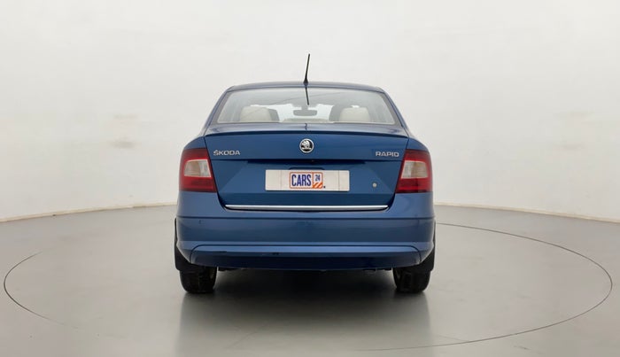 2017 Skoda Rapid 1.6 MPI STYLE AT, Petrol, Automatic, 63,005 km, Back/Rear