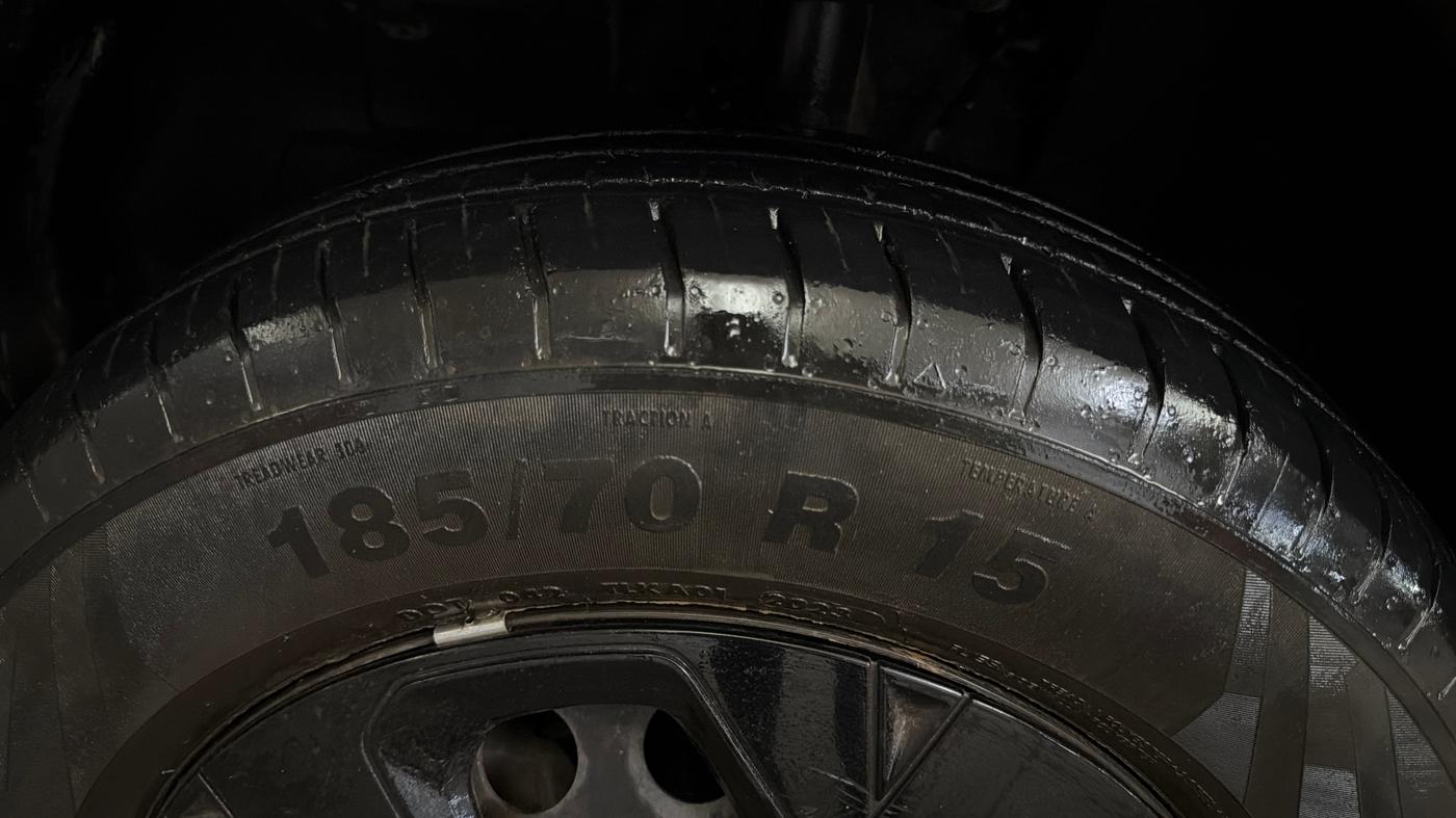 2023 Tata PUNCH PURE MT, Petrol, Manual, 51,189 km, Left Front Tyre Tread