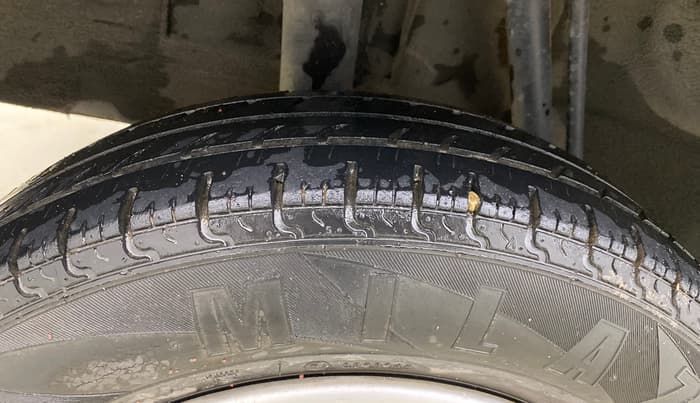 2017 Renault Kwid RXL, Petrol, Manual, 91,356 km, Right Rear Tyre Tread