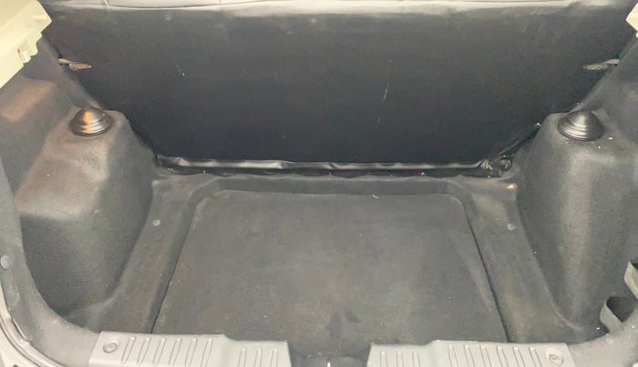 2021 Tata ALTROZ XT PETROL, Petrol, Manual, 23,705 km, Boot Inside