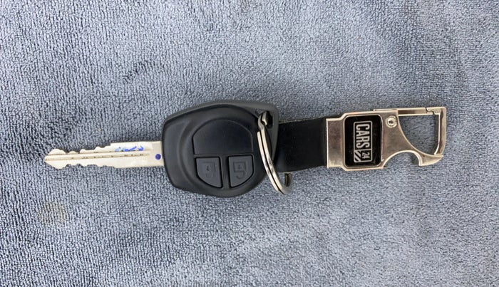 2014 Maruti Swift Dzire ZDI, Diesel, Manual, Key Close Up