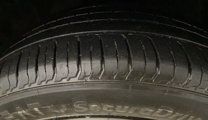 2023 Hyundai NEW I20 SPORTZ 1.2 IVT, Petrol, Automatic, 25,894 km, Right Front Tyre Tread